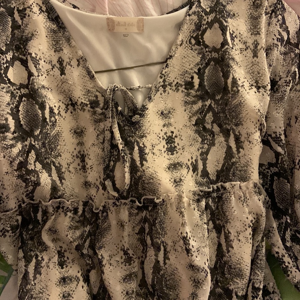 altard state long sleeve flowy shirt - Picture 4 of 6